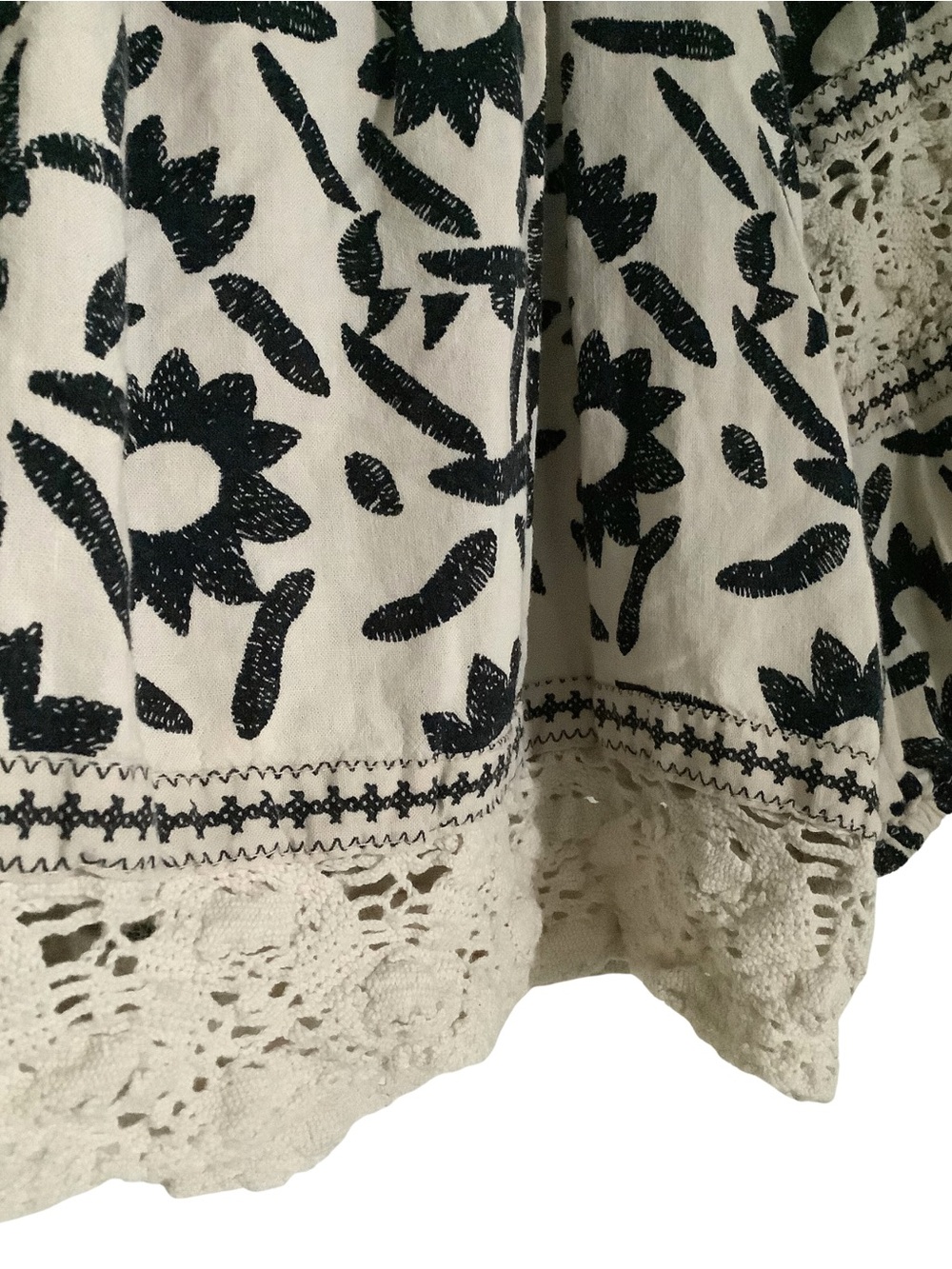 Christian Siriano Black & White Cropped Boho, Top XL - Picture 5 of 7